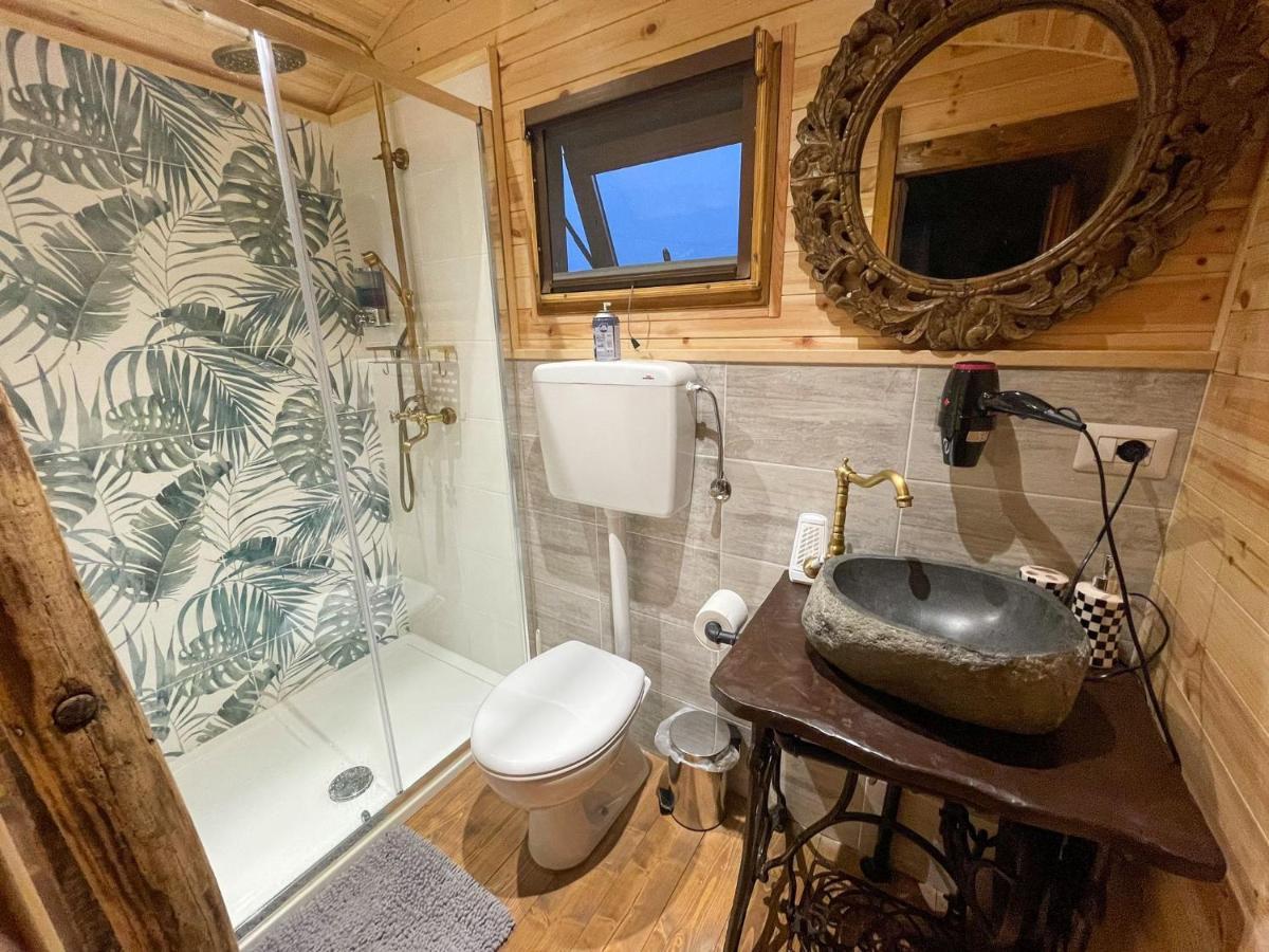 Romantic Gipsy Lodge